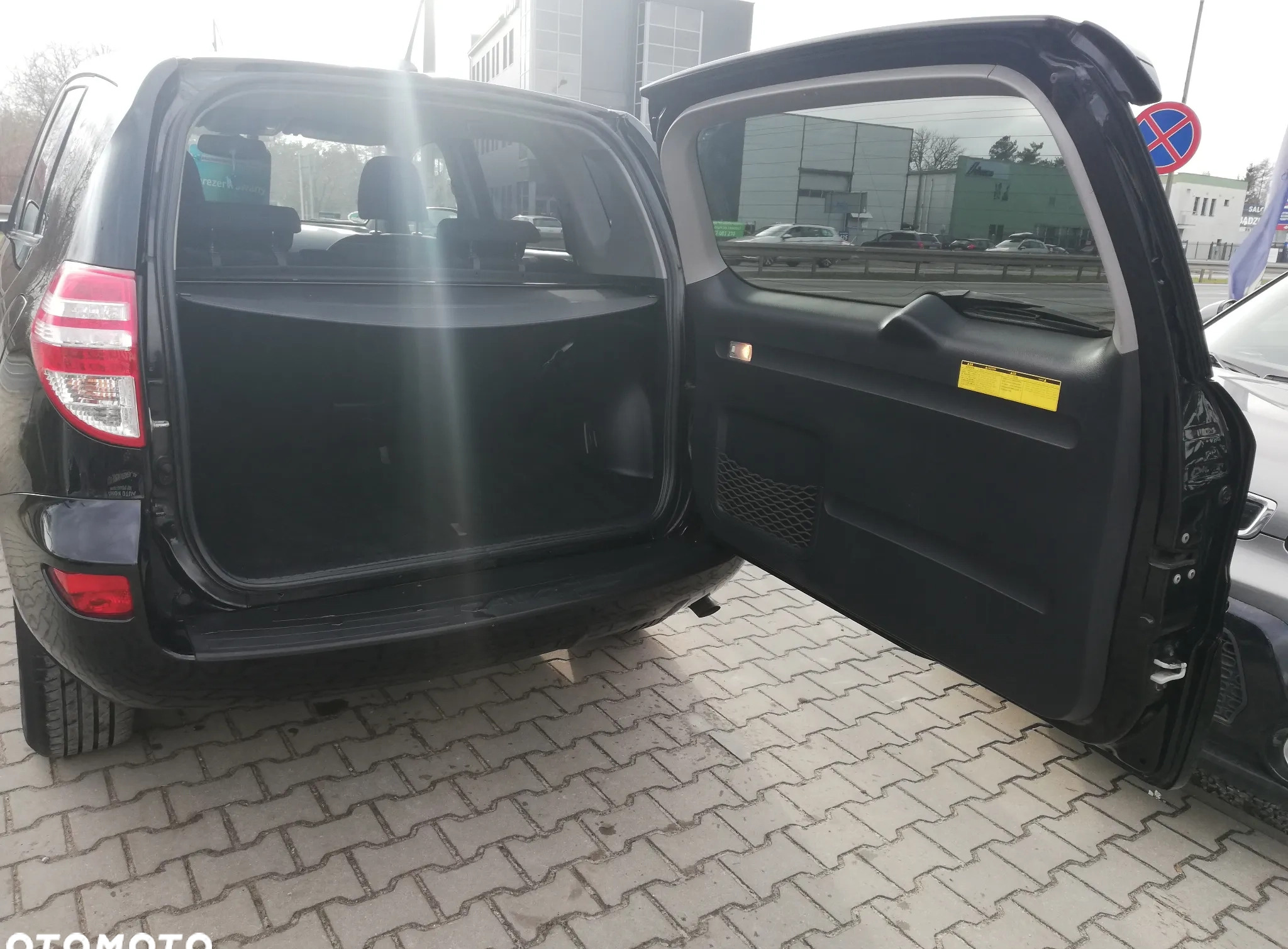 Toyota RAV4 cena 41900 przebieg: 162700, rok produkcji 2009 z Piastów małe 352